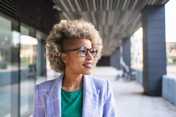How To Empower Your Reinvention & Become Your…